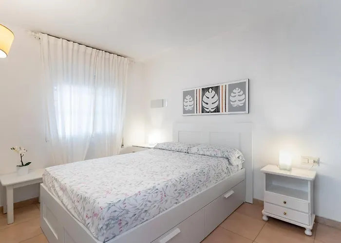 Lovely Next To The Beach *