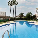 Apartament Lovely Next To The Beach