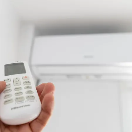 Lovely Next To The Beach דירה *